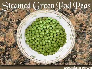 Microwave Steamed Green Pod Peas