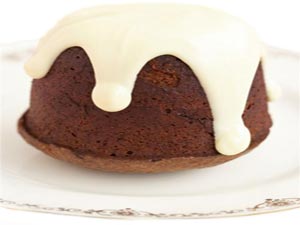 Chocolate rum fruit pudding