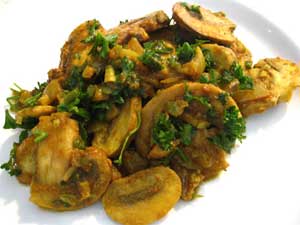 MUSHROOM CURRY 