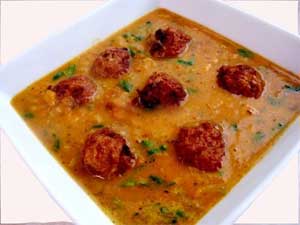 SOYA KOFTA CURRY