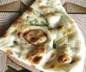 Spicy Paneer Naan