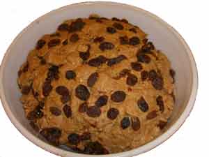 Quick raisin dessert