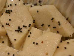 WHITE DHOKLA