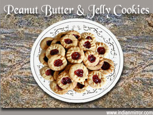 Microwave Peanut Butter And Jelly Cookies