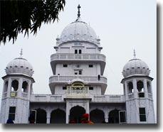 Entrance - Gurudwara Manji Sahib - Alamgir